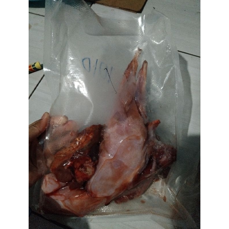 daging karkas kelinci 1110 gram