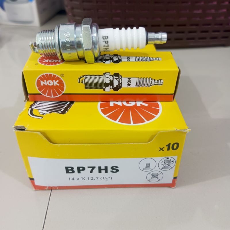 BUSI NGK BP7HS