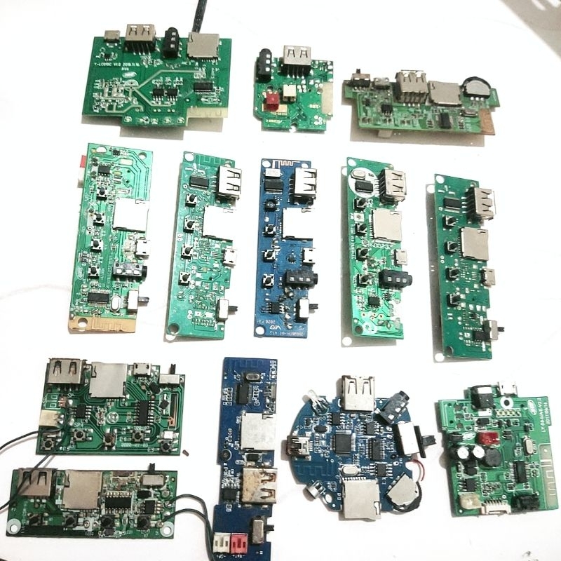 Modul music mp3 memory card radio  copotan reject gambling/anggap rusak(hanya untuk ambil sperpart)