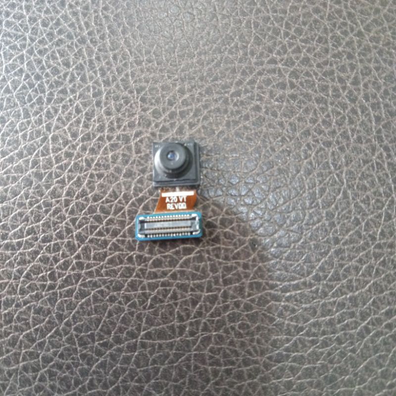 Kamera Depan Samsung A20