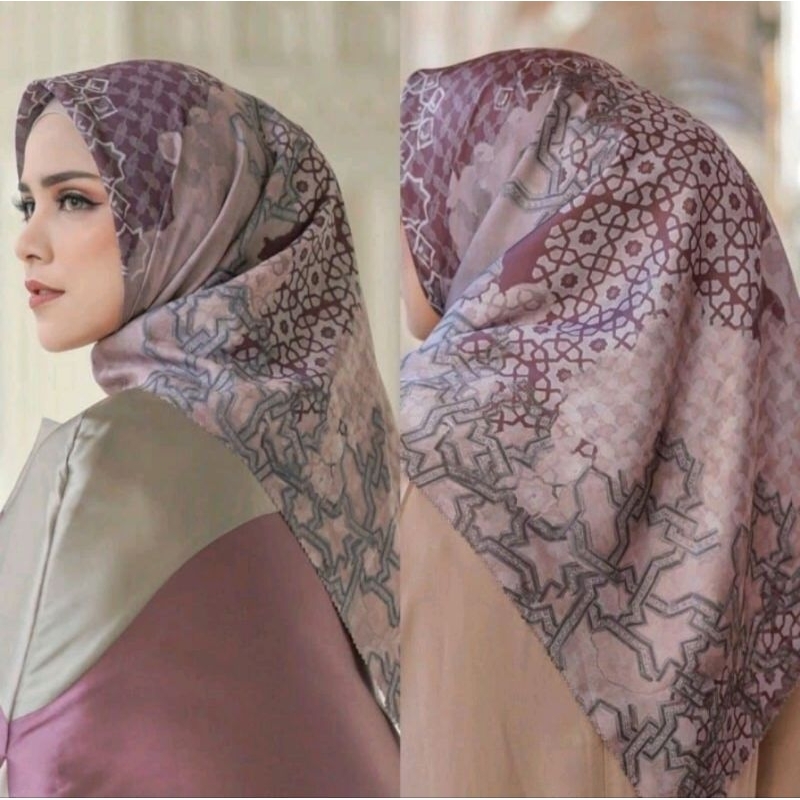 Buttonscarves Haramain Series - BERRY