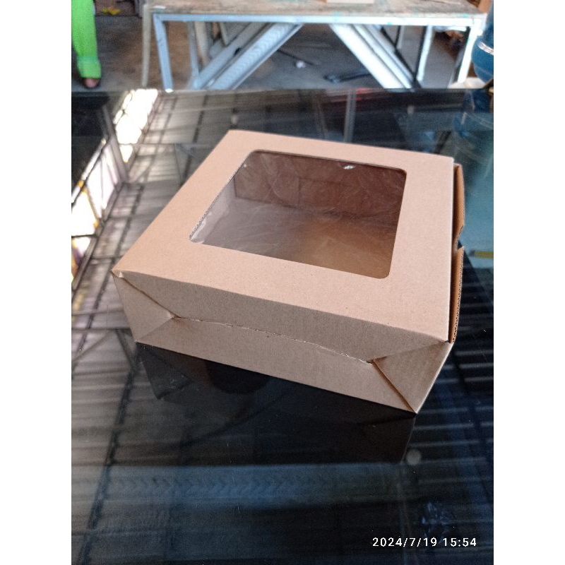 

Box-Packaging-Hampers Window Bahan Eflute 20x20x7