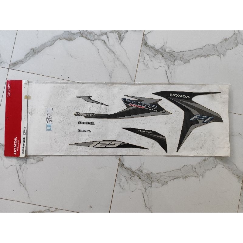 871X0KZRB30ZEL Striping Vario 125 Old KZR 2014 Coklat Bagian Kiri Original AHM