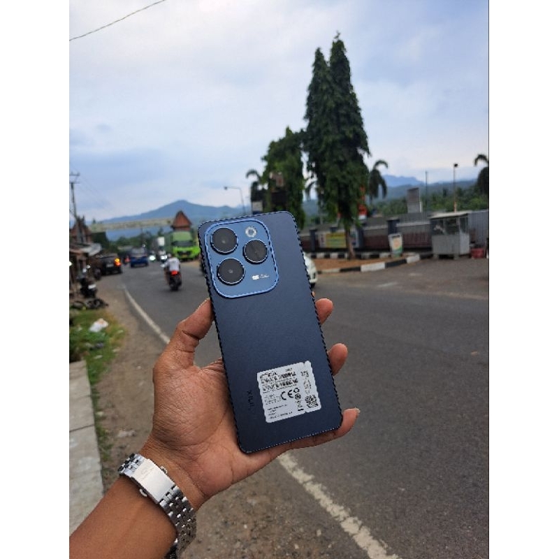 Infinix hot40 pro second