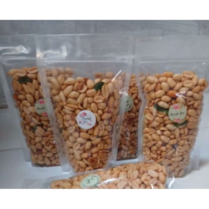 

KACANG BAWANG 450gr