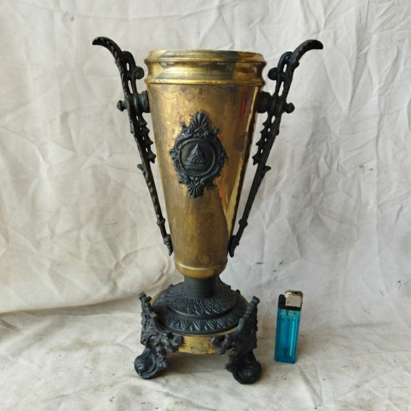 Pajangan Vintage Vas Victorian Kuningan Aluminium Lawas