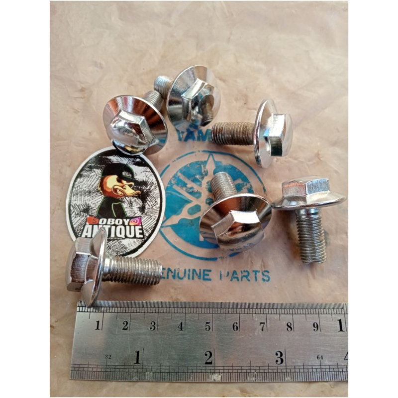 Baut segitiga atas Yamaha rs100,Ls3,L2g,DLL original