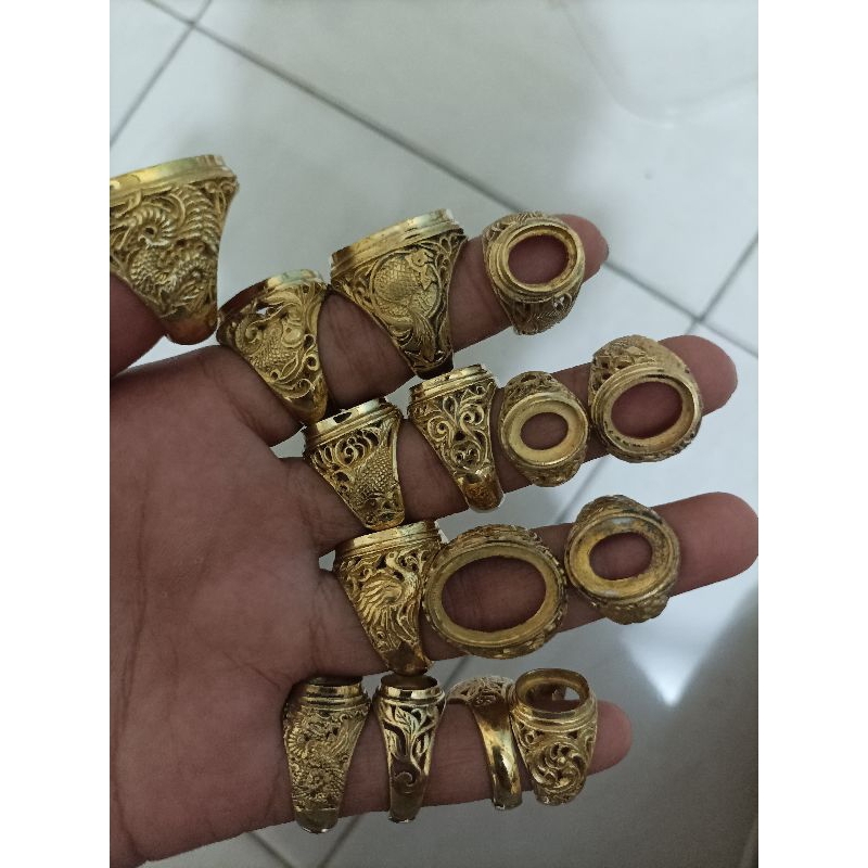 RK Emban cincin kuningan sari ukir