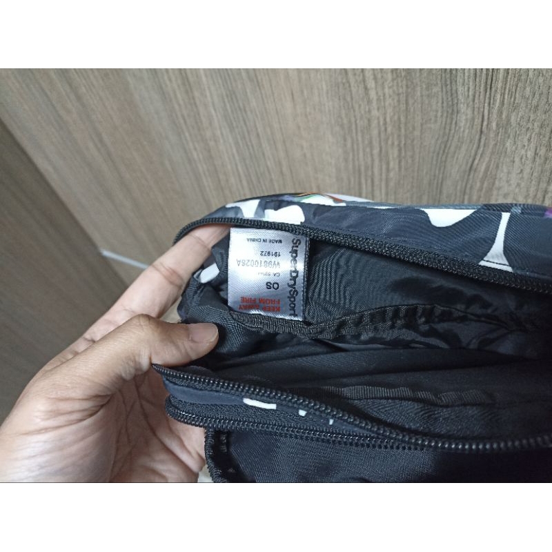 tas wb superdry loreng ganteng
