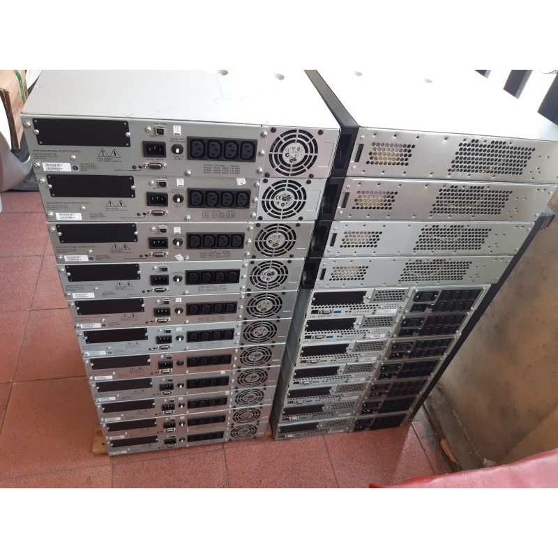 LAZEDIA - UPS APC SUA3000RMI2U 3000 VA 2700 Watt