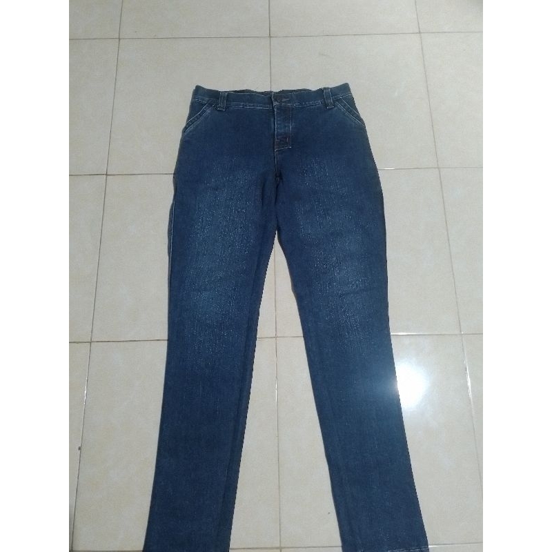 Celana panjang pria bekas