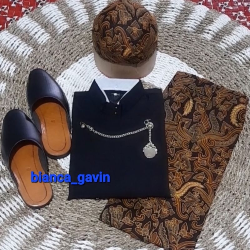 [1 Set] Beskap Solo + Jarik Instan + Blangkon + Selop / Baju Adat Pria, Motif Pisang Bali