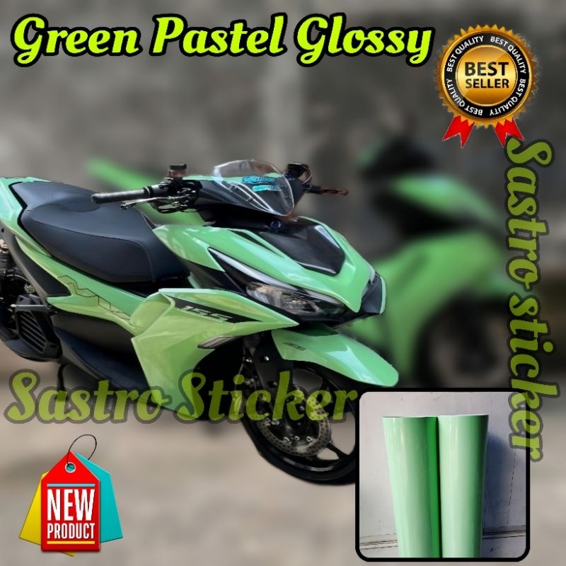 Sticker skotlet motor hijau muda pastel glossy