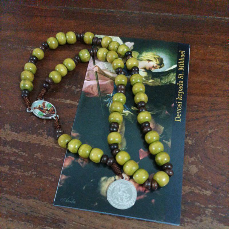 Rosario devosi St.  Michael mikael