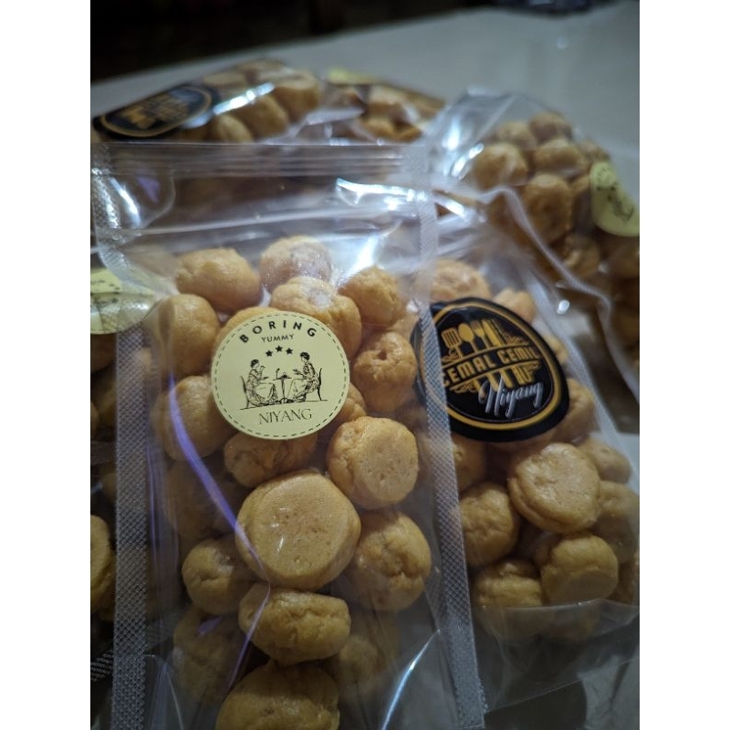 

PROMO COD !! Snack Camilan Kue Soes SuS kering Gurih renyah 50 Gr 100 Gr Cemilan Murah