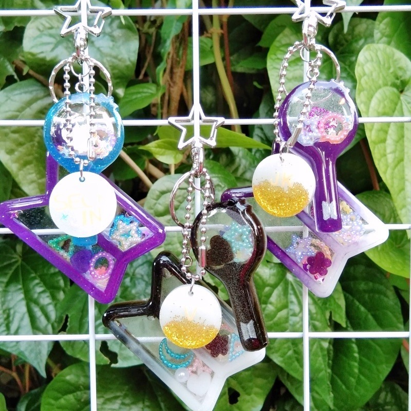 Resin Shaker Charm keychain BTS Logo & Armybomb + pendant nama bias