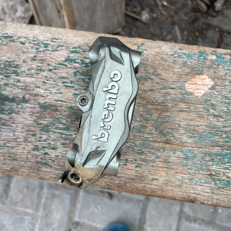 KALIPER BREMBO M432 KIRI ORI COPOTAN MOGE