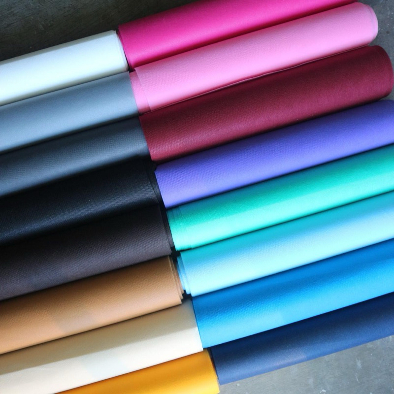 

KAIN SPUNDBOND ROLL tebal 75gsm bahan buket