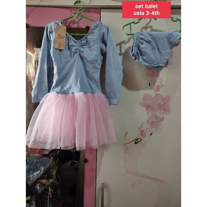 

Dres balet,tag label