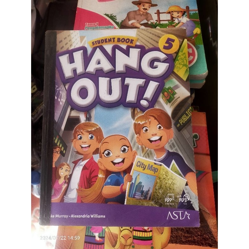 HANG OUT  5 STUDENT BOOK
