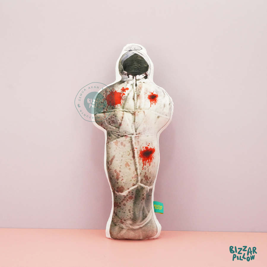 Bizzarpillow Bantal Motif Hantu Pocong Kuntilanak Size M BZ143 AST