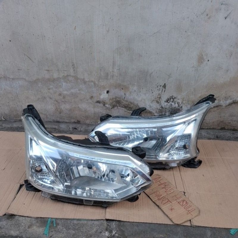 lampu depan headlamp avanza xenia 2016 2017 2018 original