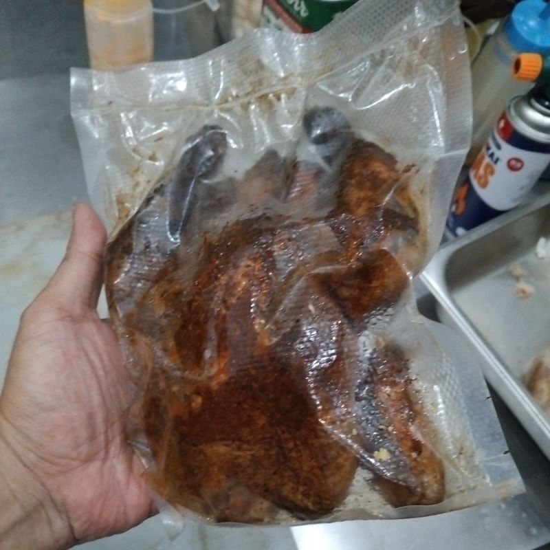 

Smoked Ayam Kampung Utuh (Free Sambal)