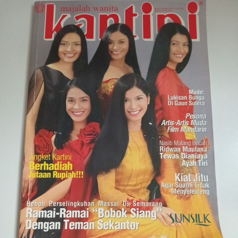 Majalah Kartini Tahun 2002 Cover Achiet Anisa Asih Anggur Aning