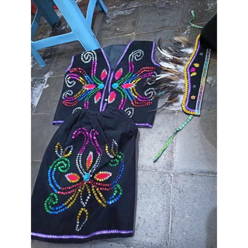 Dayak TK sampai dewasa couple