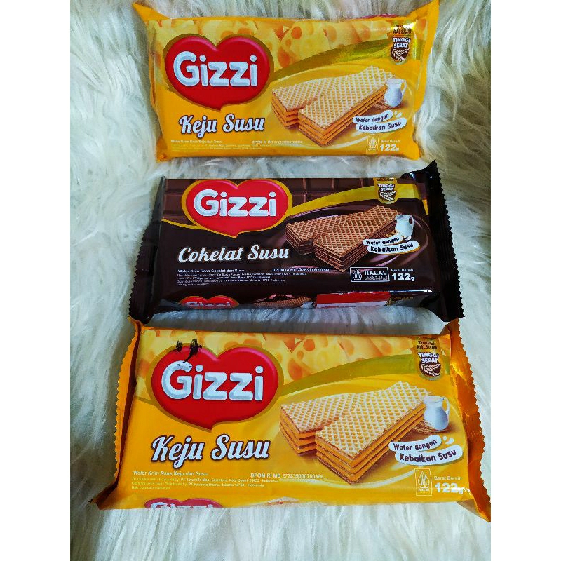 WAFER GIZZI COKLAT DAN KEJU 122 gram