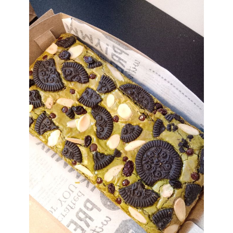 

Fudgy Brownies Matcha | Fudgy Brownies Premium