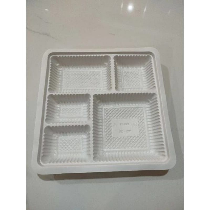 Alas mika sekat 5 putih susu1dus isi 1500pcs