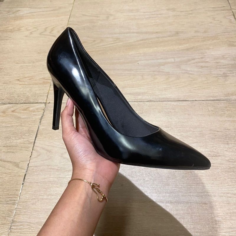 [Sz 11] Fioni Habit Black Orginal Payless