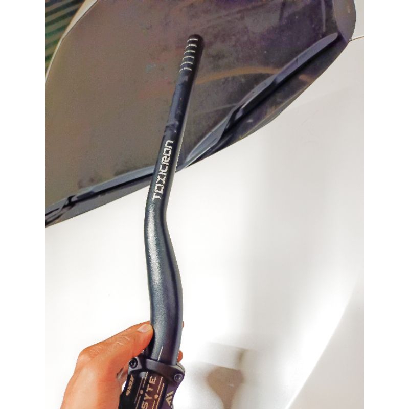 31.8 Handlebar Syte + Stem Raze