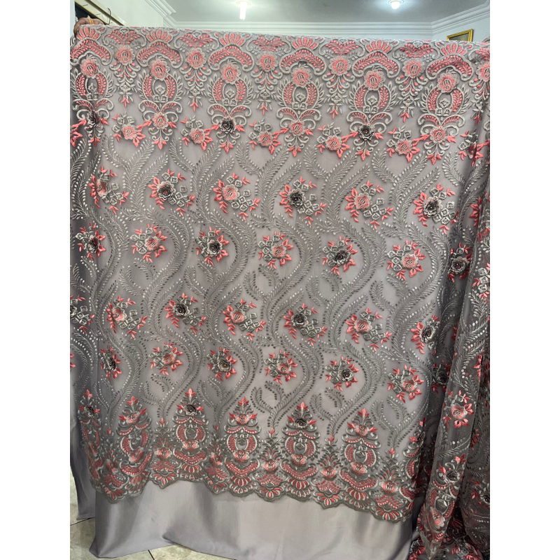tulle embroidery two tone 3D with pearl/ bahan kain brukat bunga bordir serta bunga timbul warna ber