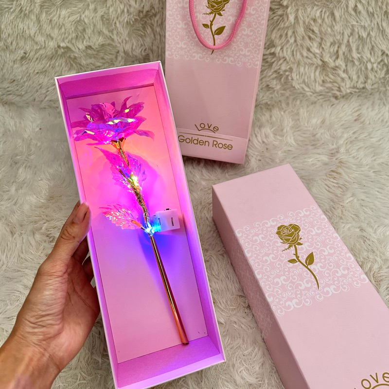 

iDk90 Gift Box Bunga Mawar Pink Anti Layu Kado Anniversary Kado Ultah Wisuda Graduation
