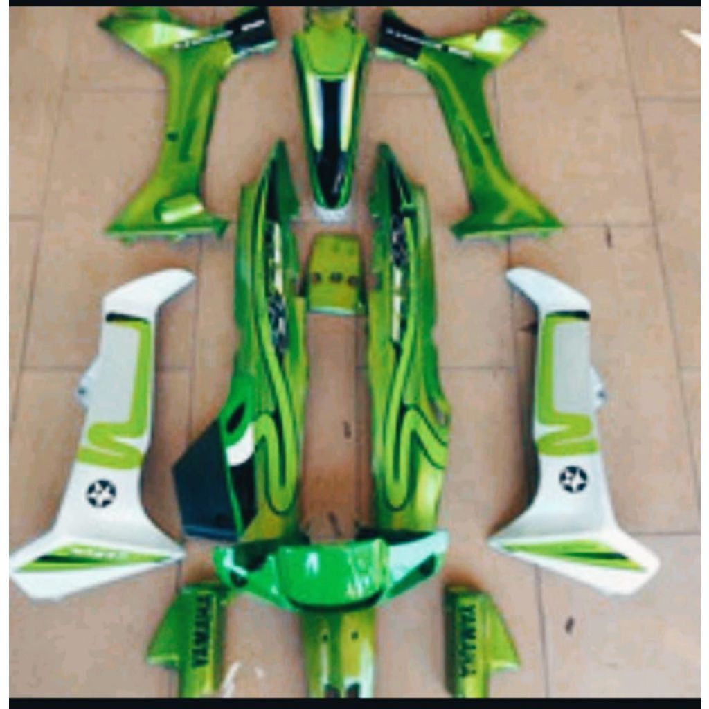 TERLARISSCOVER BODY FULLSET BODI HALUS FULL SET YAMAHA FIZR FIZ R  + STIKER STRIPING WARNA HIJAU CAL