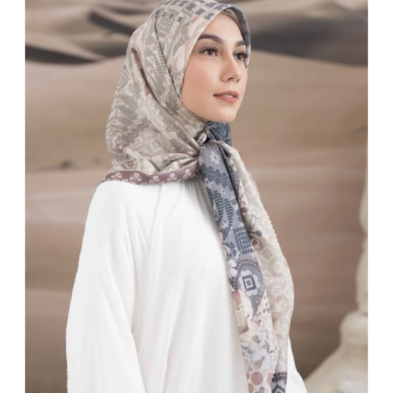 Maharani scarf Wearing Klamby