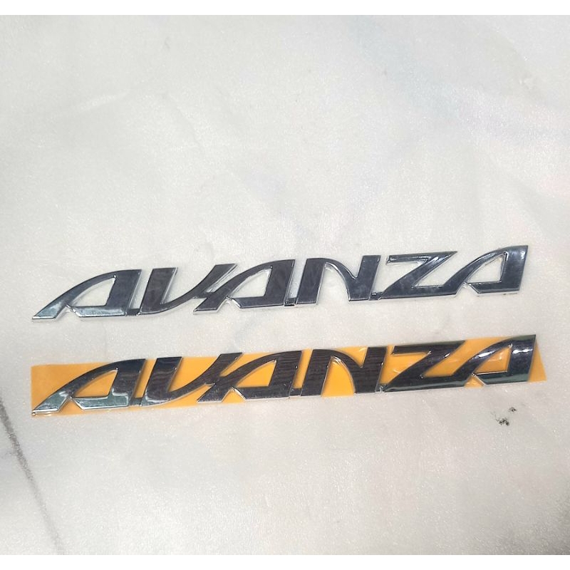 Emblem tulisan avanza