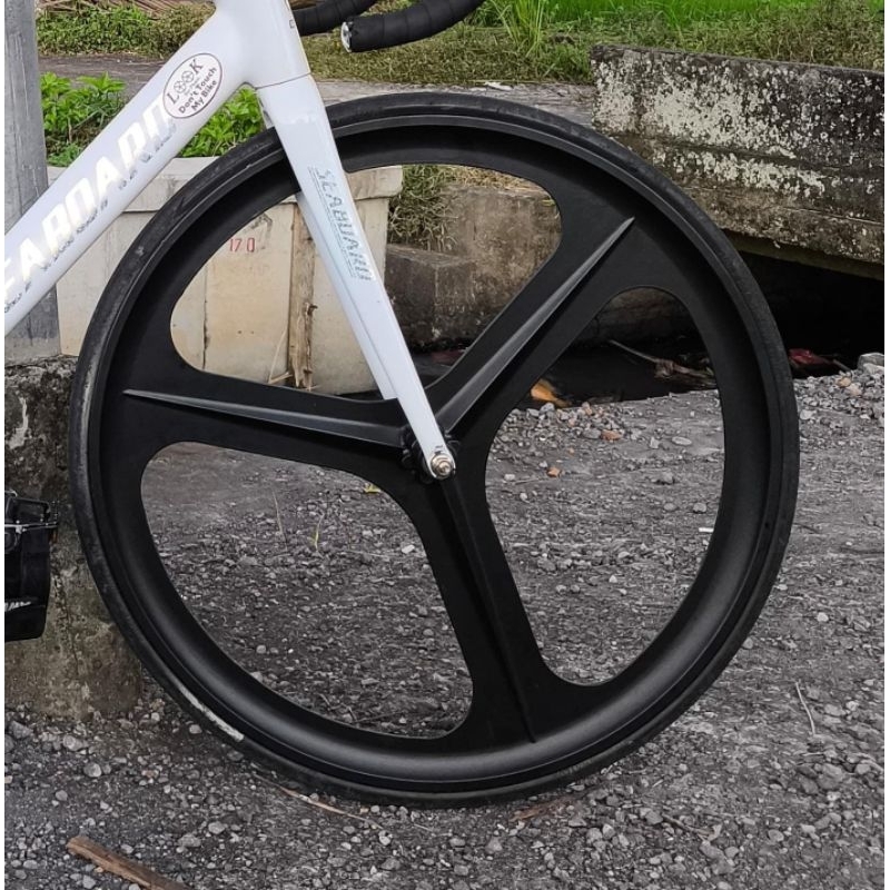 TRISPOKE NAVIGATE 700C RIMS BRAKE WARNA HITAM