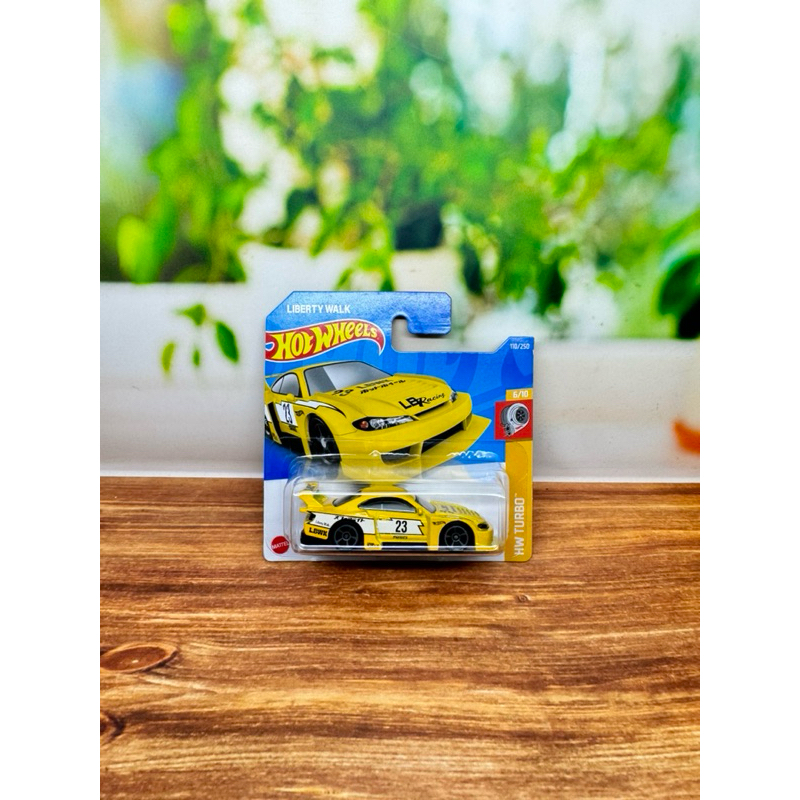 Hot wheels nissan silvia s15 lbwk kuning