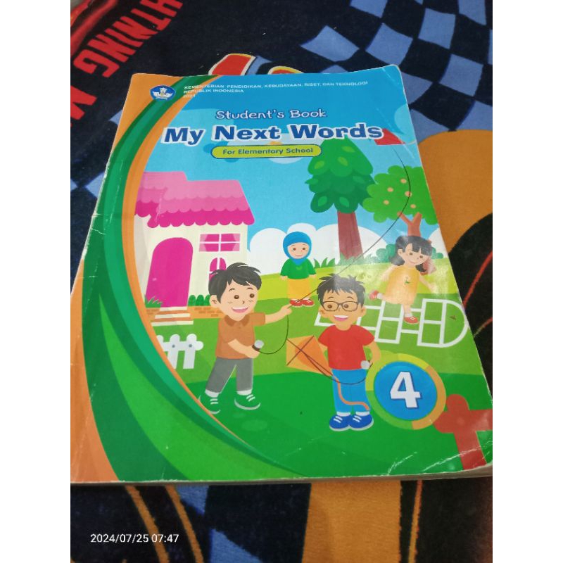 Buku Bahasa Inggris kelas 4 SD Bekas