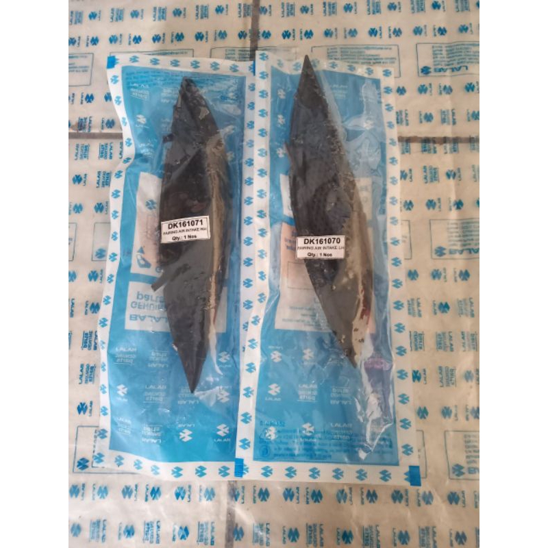 SIRIP FAIRING AIR INTAKE PULSAR 220 ORIGINAL