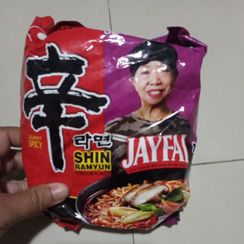 Shin Ramyun Nongshim Thailand Mie Instan Viral Thailand