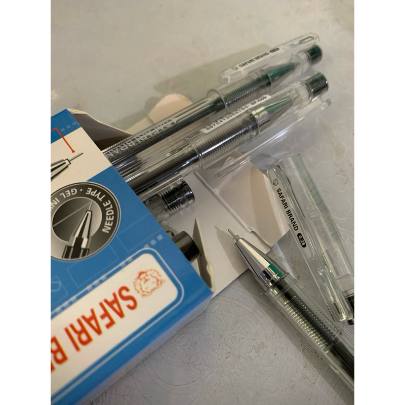 

PULPEN // GEL PEN // PULPEN MA'NA // PULPEN ESSAY // BOLPOIN KITAB KUNING