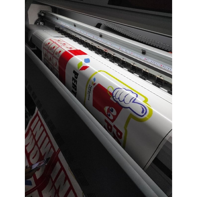 

STIKER VYNIL HIGH RESOLUTION CETAK INDOOR