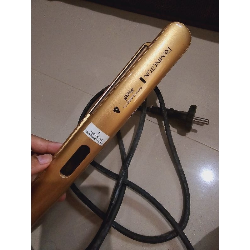 Catok Remington Keratin Gold