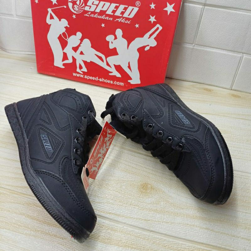 Sepatu sekolah Loggo/Speed anak