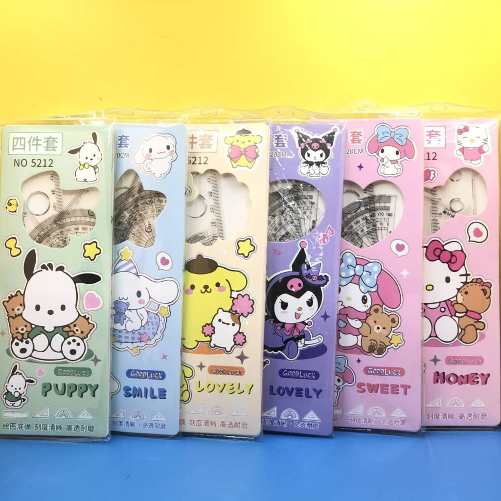 

Set Penggaris Sanrio Kuromi Melody 4 in 1, penggaris 20cm, busur, segitiga model sanrio kuromi melody kuro melo
