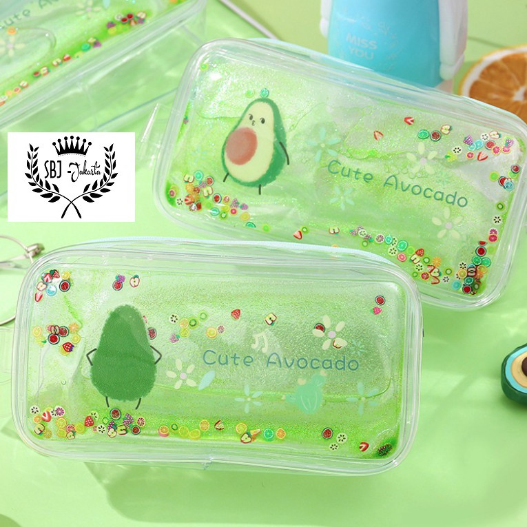 

KODE T13W Tempat pensil Kotak Pensil GLITTER motif AVOCADO PEACH Tas Kosmetik GLITTER motif AVOCADO PEACH